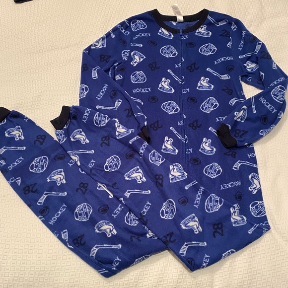 2/$30 - Fleece Onesies (Set of 2) - Picture 2 of 5